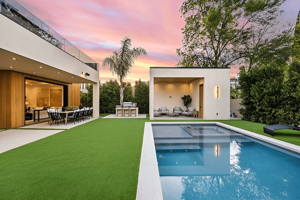 Rain, Heat, Earthquakes — This Turf Faced It All